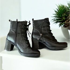 EARTH Missoula Size 6.5 B Black Leather Zip Lace up Heeled Ankle Boots Booties